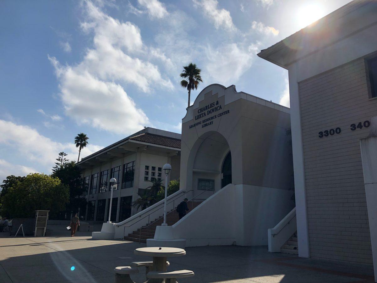 Cuesta College library. Photo by Ellie Thomas