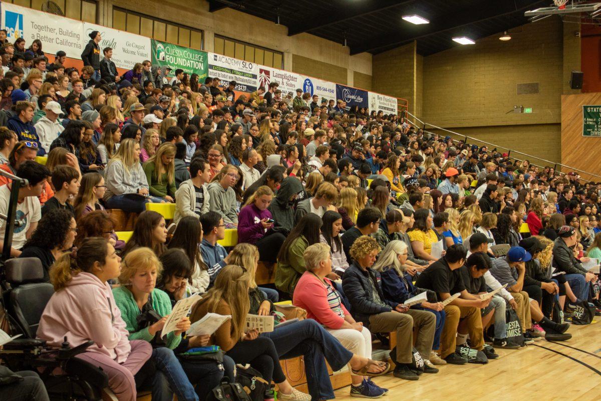 Local high school students wait at the Cuesta College gymnasium for the Promise Day to begin. Photo by Guadalupe Angeles