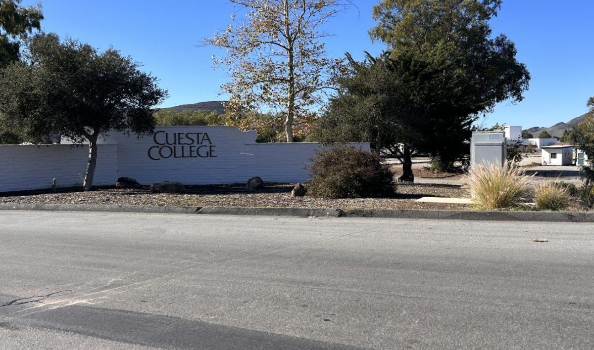 Cuesta College roadside sign. Photo by Yalina Harris