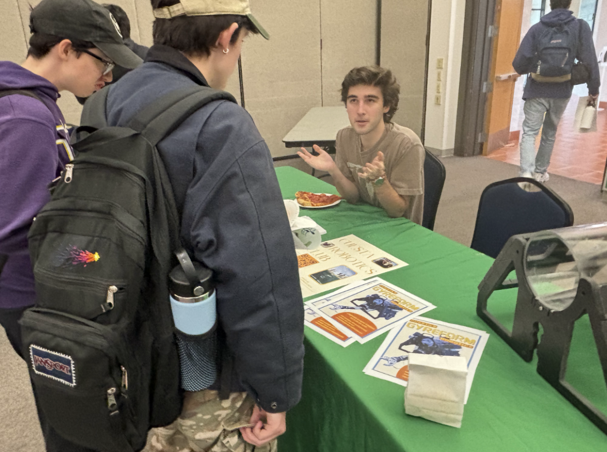Landon Morton, outreach manager of Cuesta’s Robotics club, promotes the new and improved club at Cuesta’s Club Fair on Feb. 10 in the 5400 building on campus.

“Even though we've had some growth, it's all still really fresh, so it's all super collaborative,” Morton said. “Everybody has a lot of input, which is really nice. Everybody gets to play a significant part of the team.” 